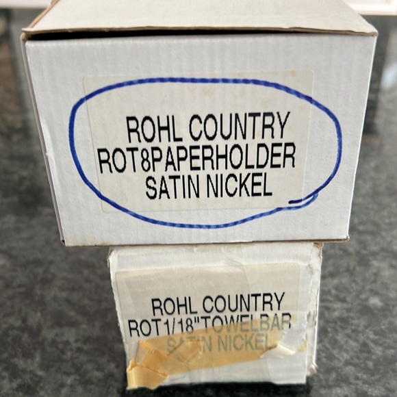 Rohl 18" "Country" Towel Bar in Satin Nickel - Picture 7 of 7